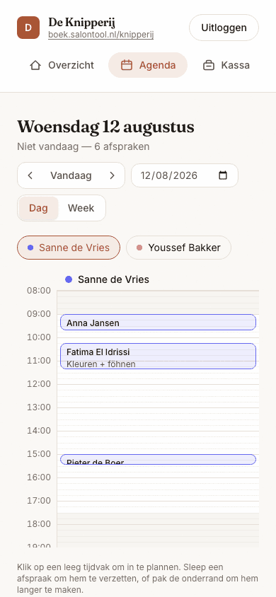 De agenda op een telefoon, met één medewerker tegelijk.