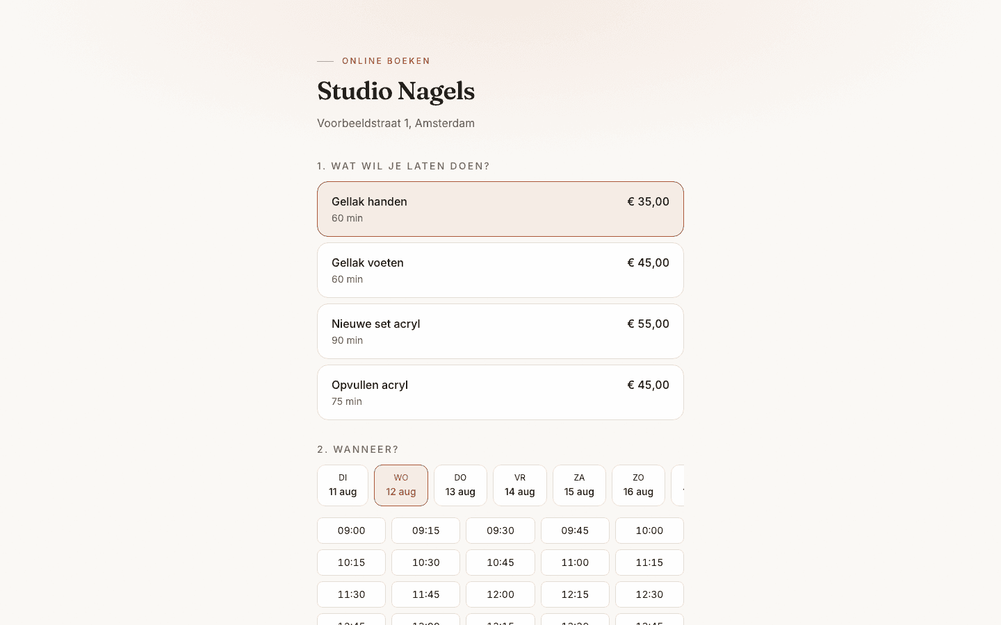 De vrije tijden op de boekingspagina van een nagelstudio.